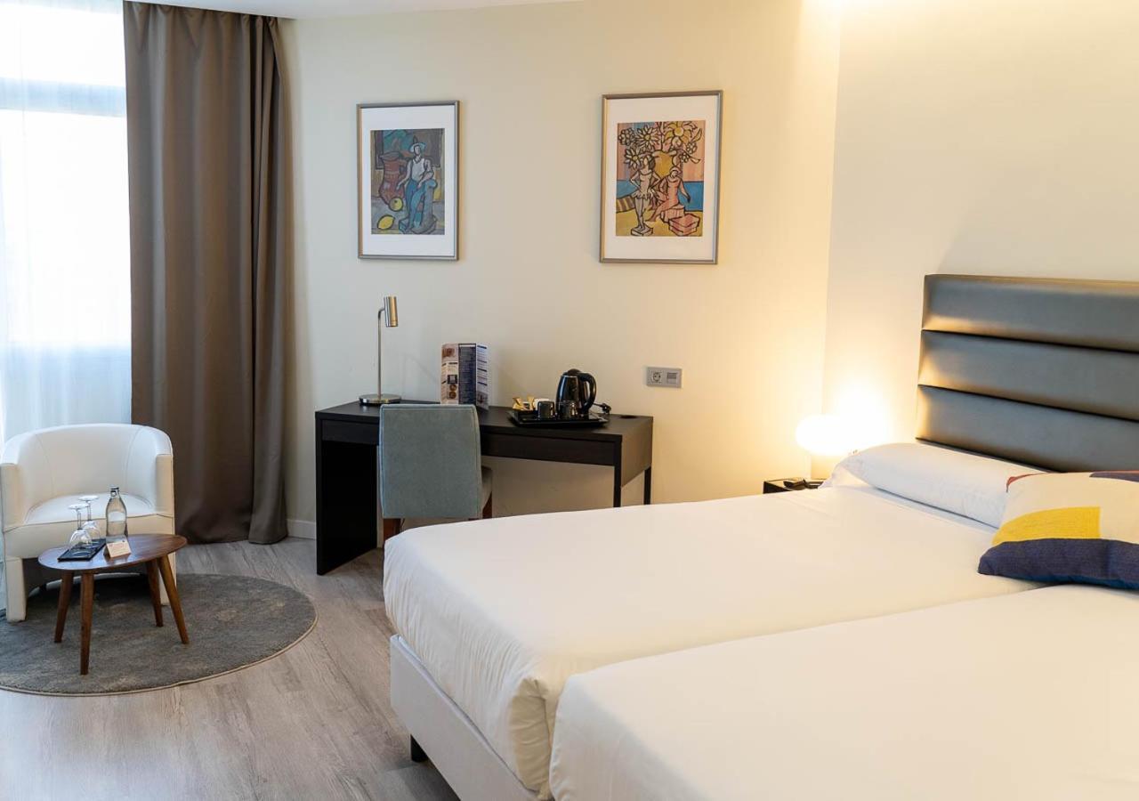 Pasarela 4* Seville